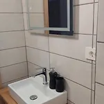 Ela
