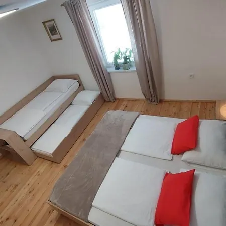 Apartment Ela Rateče